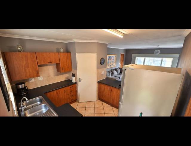 2 BEDROOM TOWNHOUSE FOR SALE IN ELARDUSPARK